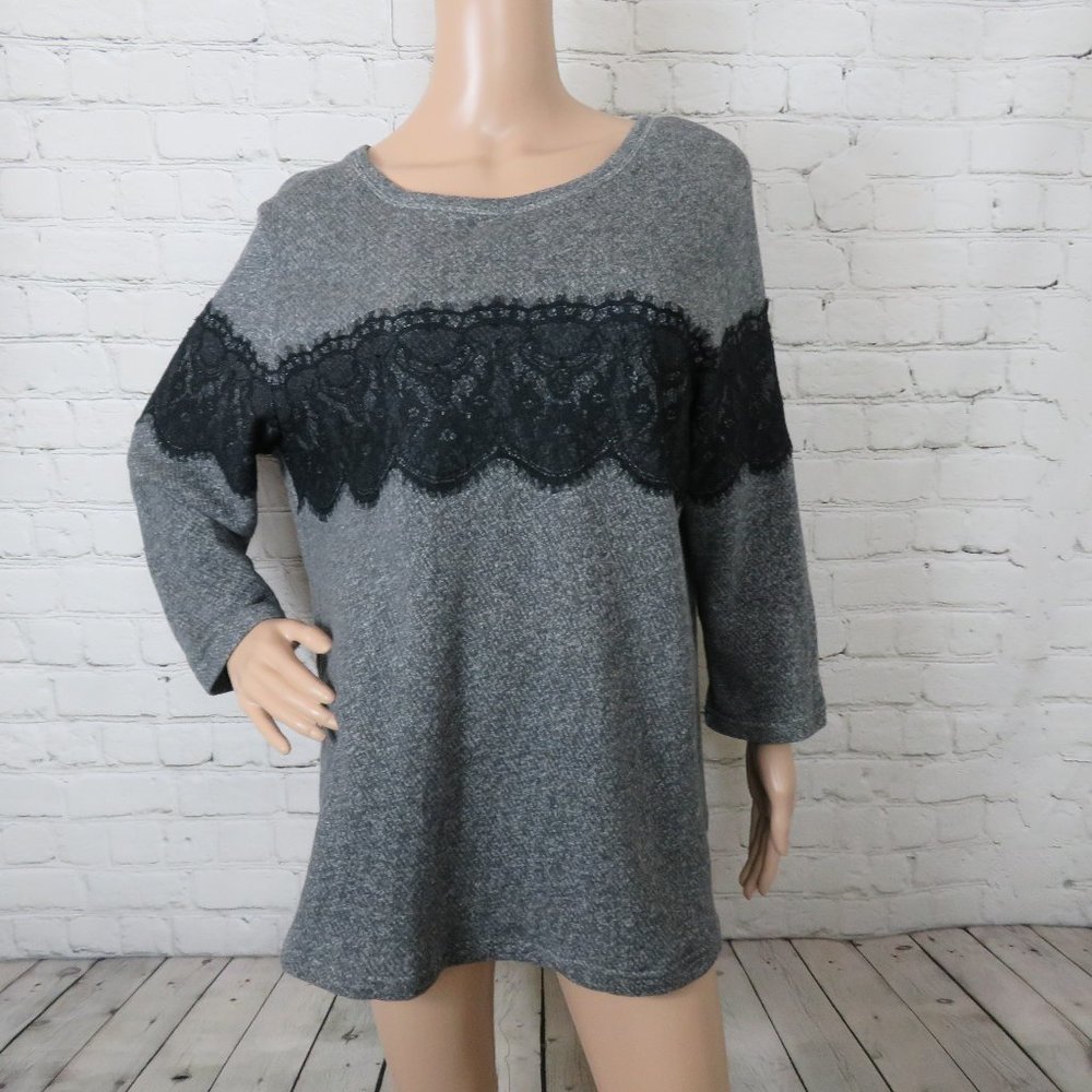 Style & Co Gray w/Black Lace Detail Pullover – Size XL